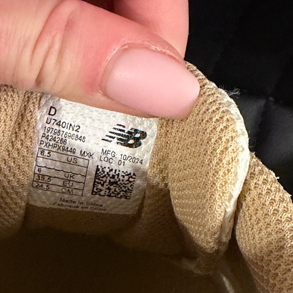 New Balance 740 - Light Beige - Picture 4 of 4